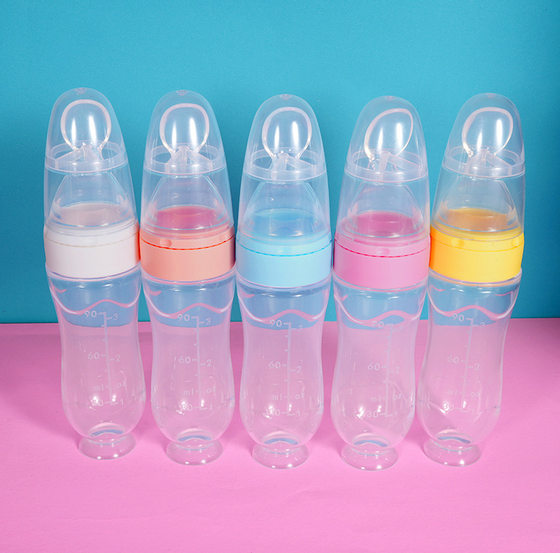 Factory direct silicone bottle feeding complementary spoon squeeze spoon suction cup soft spoon silicone bottle baby soft spoon rice paste bottle