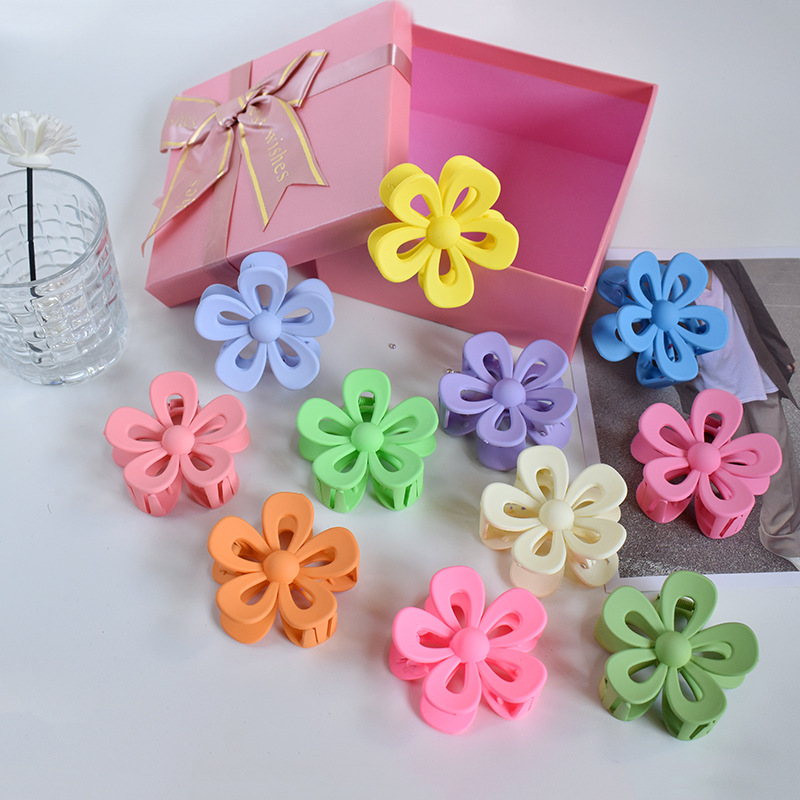 Cross-border  new plastic large flower scratch clip seamless spray paint frosted hair claw clip shark clip wholesale_voghion.com