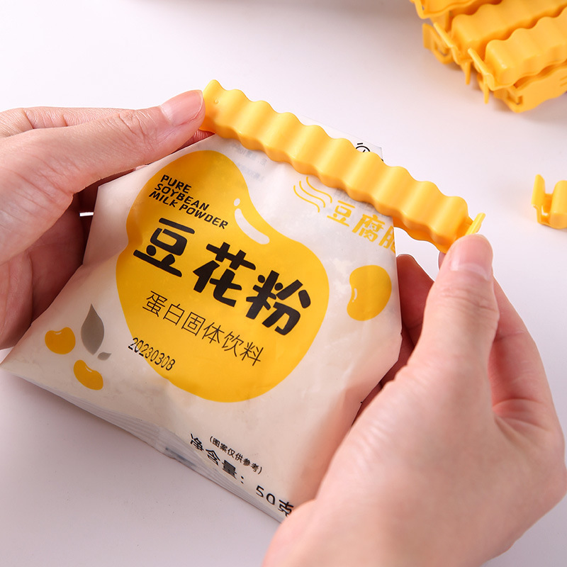 Sealing clip refrigerator magnet bar sealing clip moisture-proof fresh-keeping clip food bag seasoning storage French fries clip wholesale