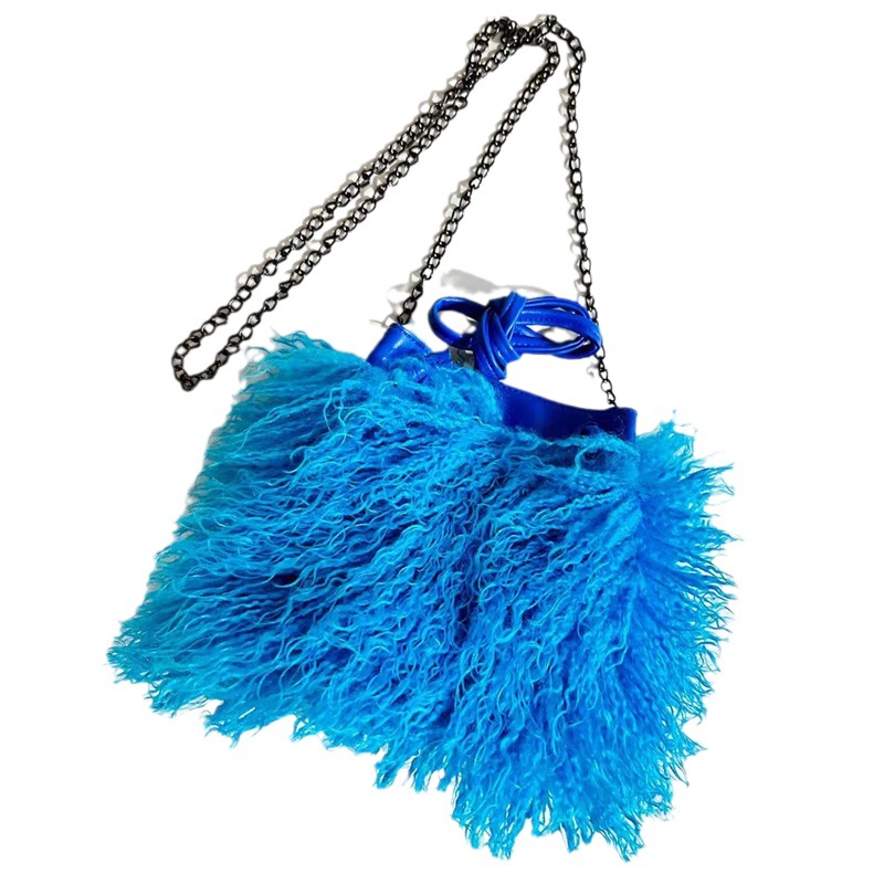 Foreign trade cross-border new imitation beach wool women's portable bucket bag plush bag drawstring hot girl punk style Y2K tassel