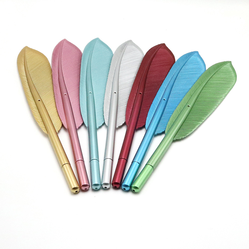 Japanese and Korean Creative Stationery Plastic Quill Pen Creative Advertising Gel Pen Feather Shape Cute Cartoon Pen Set logo