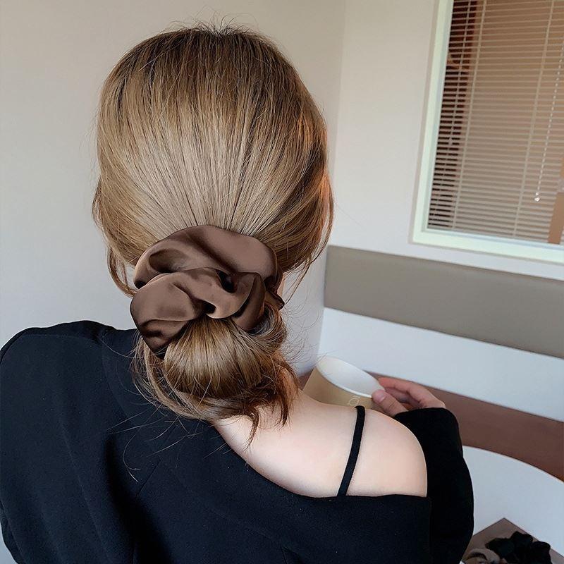 Simple large ball head large intestine hair band women's high-grade autumn and winter ponytail hair rope ins Korean fashion hair accessories