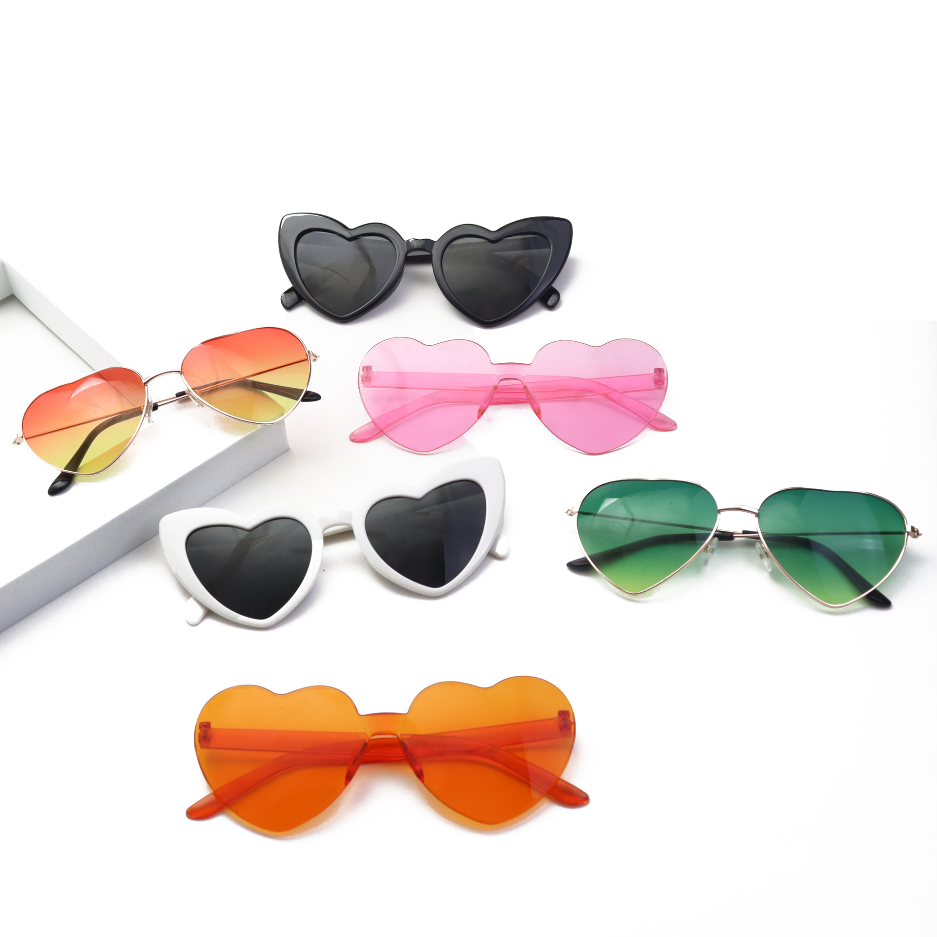 Cross-border European and American Style Love Women's Sunglasses Big Face Slimming Sunglasses Trendy Heart-shaped Fashion Sunglasses Women's Heart_voghion.com