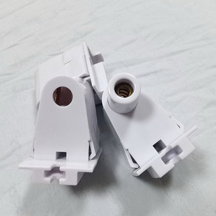 FA8 plug lamp socket B11