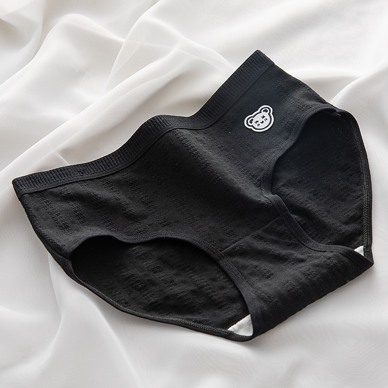 Black and White Color Simple Cartoon Cloth Label Women's Underwear Comfortable Breathable Underwear Cotton Crotch Bag Hip Women's Briefs