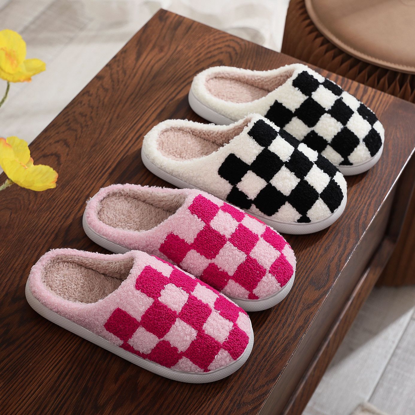 2024 Explosions Smiley Cotton Slippers Men's and Women's Home Winter Chessboard Plaid Embroidered Mao Mao Slippers Cross-border Wholesale