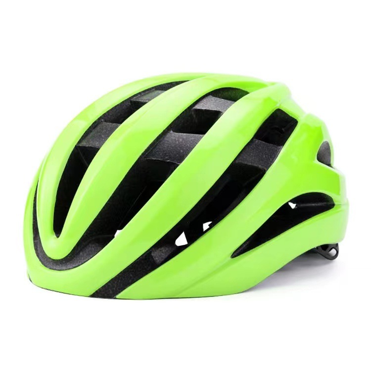 One-piece lightweight cycling helmet outdoor roller skating mountaineering Helmet helmet off-road mountain bike helmet
