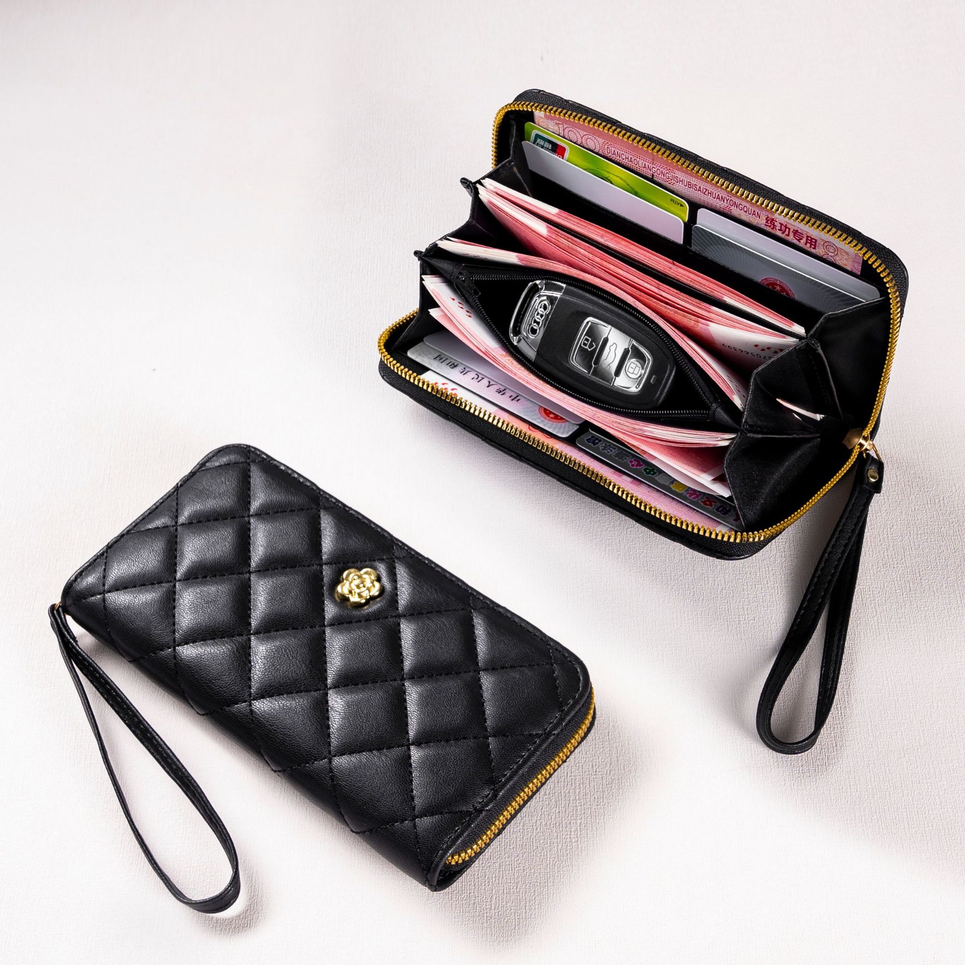 New European and American light luxury fresh Chanel style women's wrist bag wallet women's multi-Card women's cross-border mobile phone bag