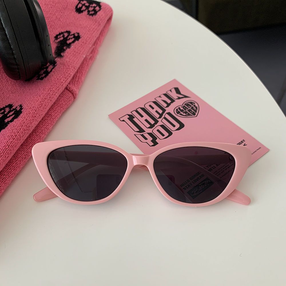 Korean ins niche high-end retro versatile cat-eye pink sunglasses for women with sun protection and face-showing small frame sunglasses