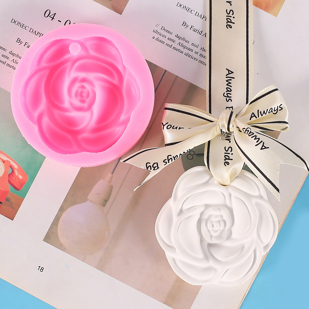 Camellia pendant silicone mold diy car plaster aromatherapy piece soap chocolate cake epoxy mold