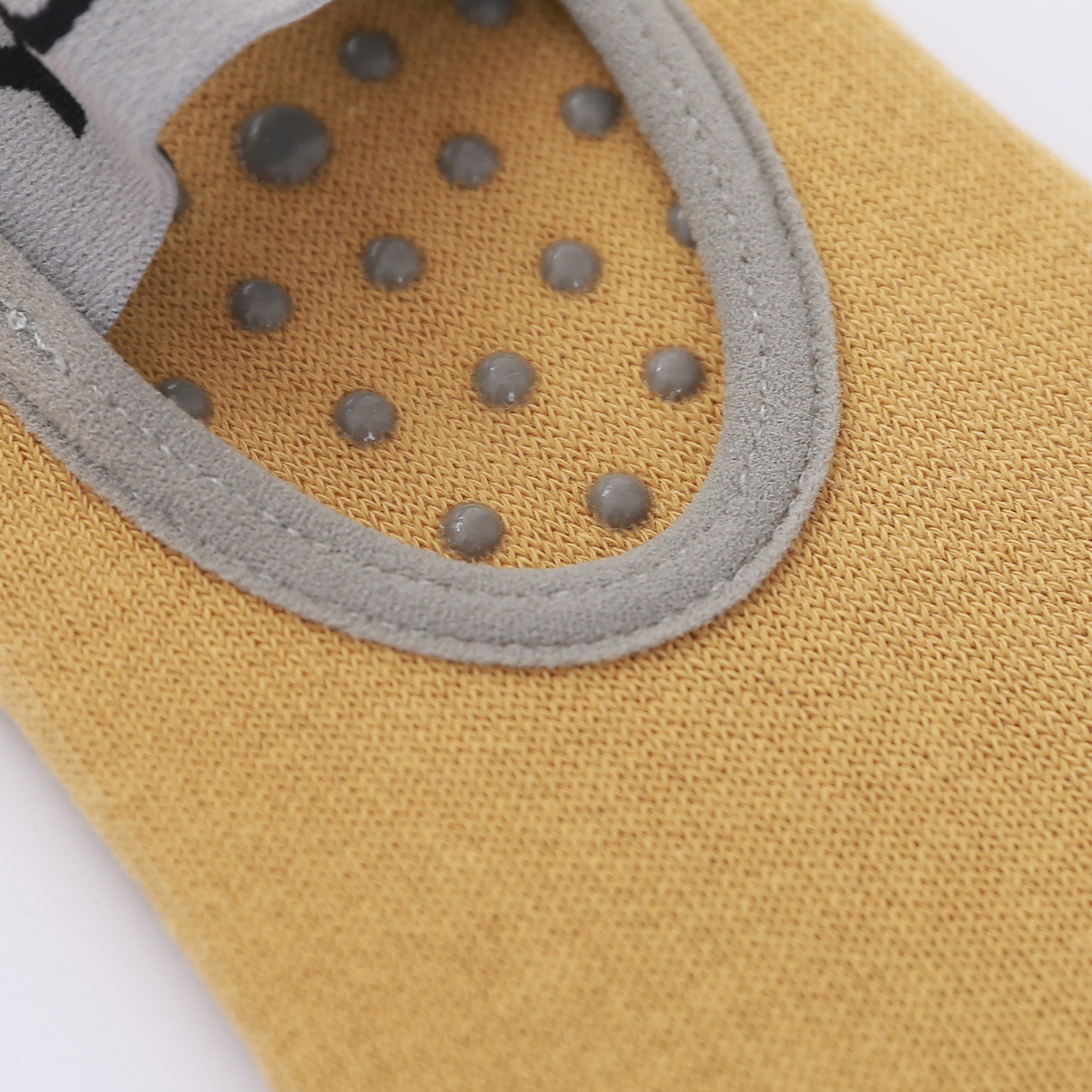 [Factory Direct Supply] New Cross-border Five-finger One-word Strap Yoga Pilates Anti-slip Socks Dance Socks
