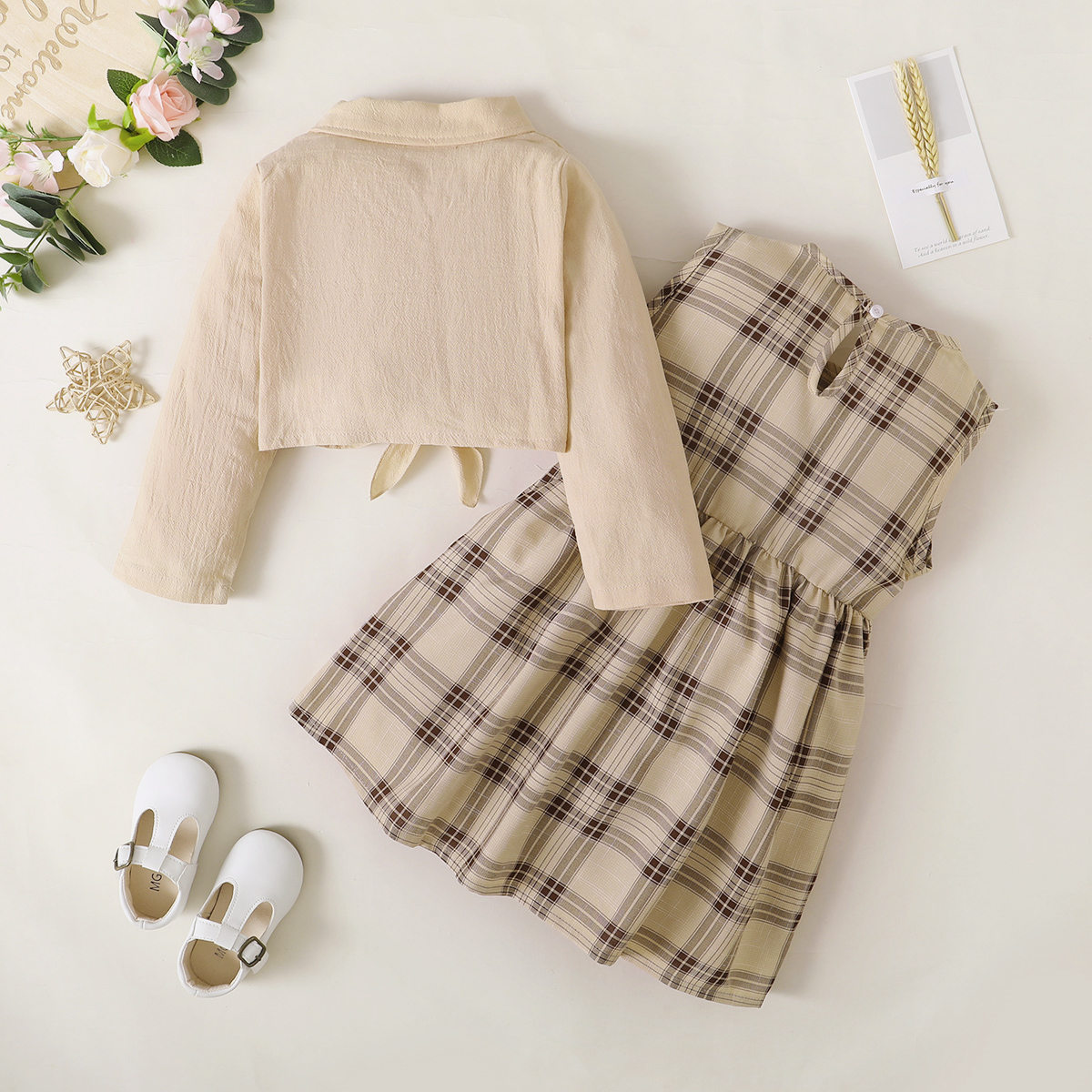 Girls Spring and Autumn New Apricot Coat Apricot Plaid Dress Two-piece Dress 222206312 Spot