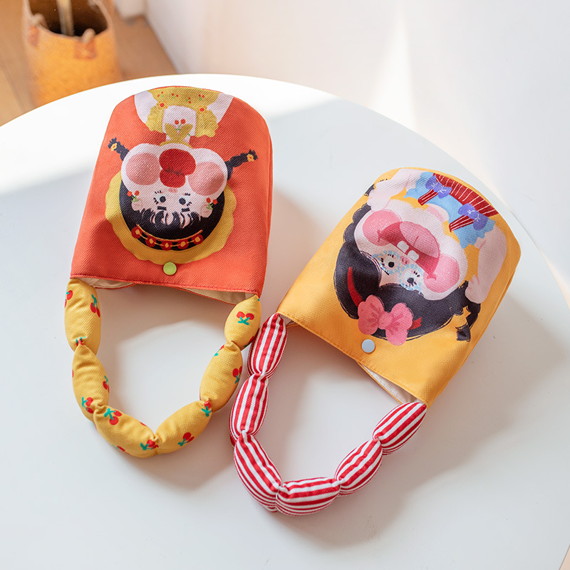 2023 new handbag women's hand gift bucket bag cute cartoon cotton-filled underarm bag cloth bag