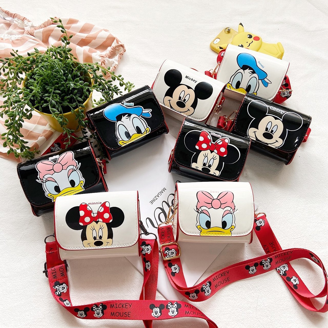 2023 New Arrival All-Match One-Shoulder Crossbody Candy Trendy Cute Children's Cartoon Coin Purse Clothing Accessories Explosive Small Bag