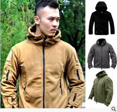 Wholesale men's outdoor warm liner fleece clothing men's cold-proof assault clothing wind hat clothing solid color hooded coat