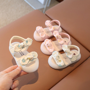 A generation of 2022 summer Korean cartoon bow sandals Baotou girls Princess sandals soft bottom baby shoes