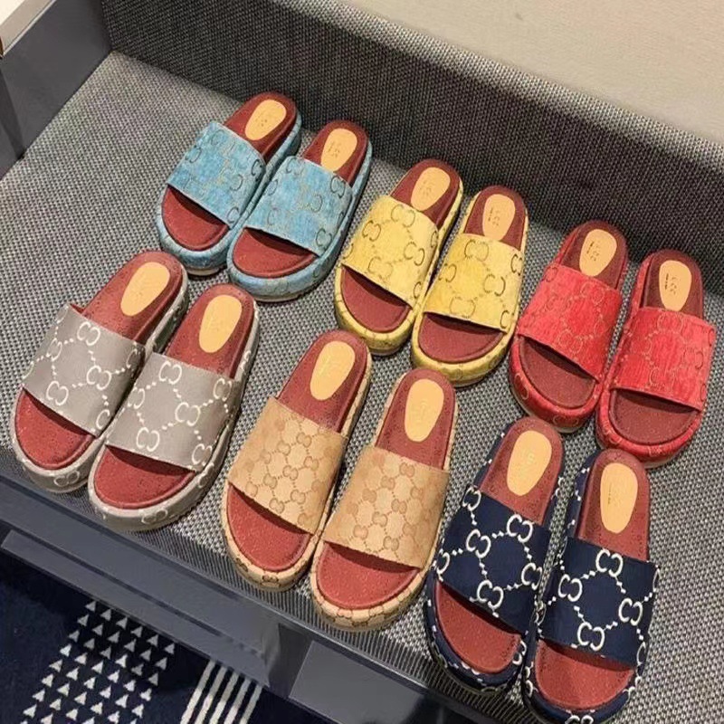 2023 New Style Internet Celebrous Sandals and Slippers Embroidered Slippers Printed Heightened Platform Casual Women's Sandals for Couples