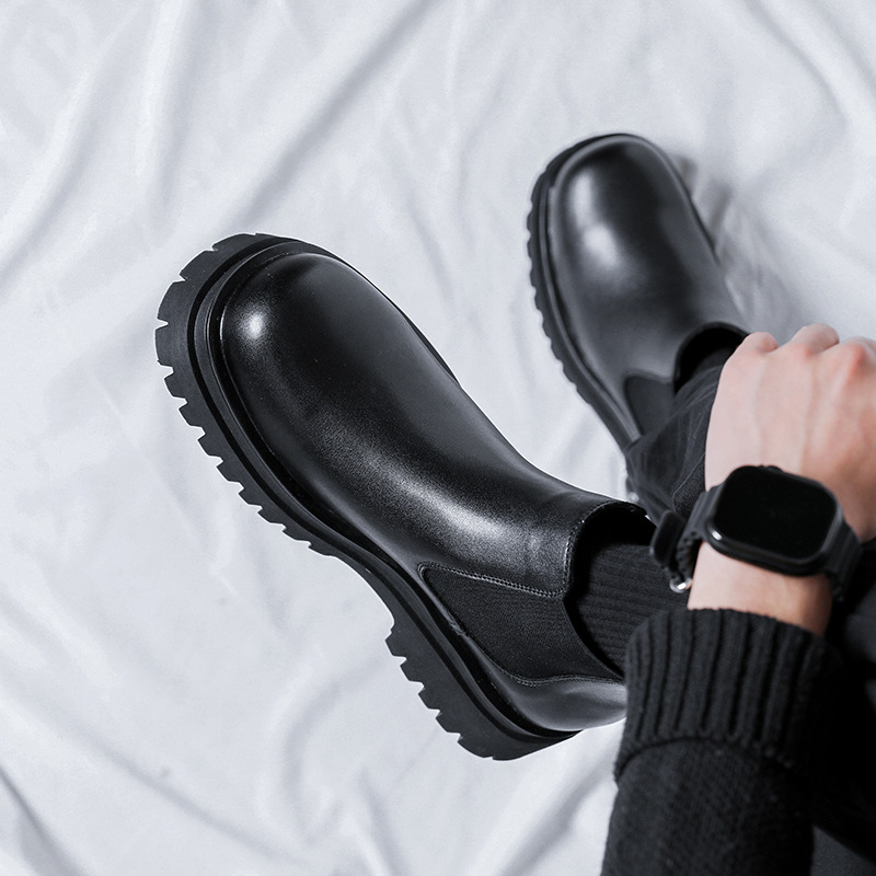 In the spring of 2023, the new youth tooling high-top leg round head medium barrel thick bottom medium heel Martin boots 182182-R
