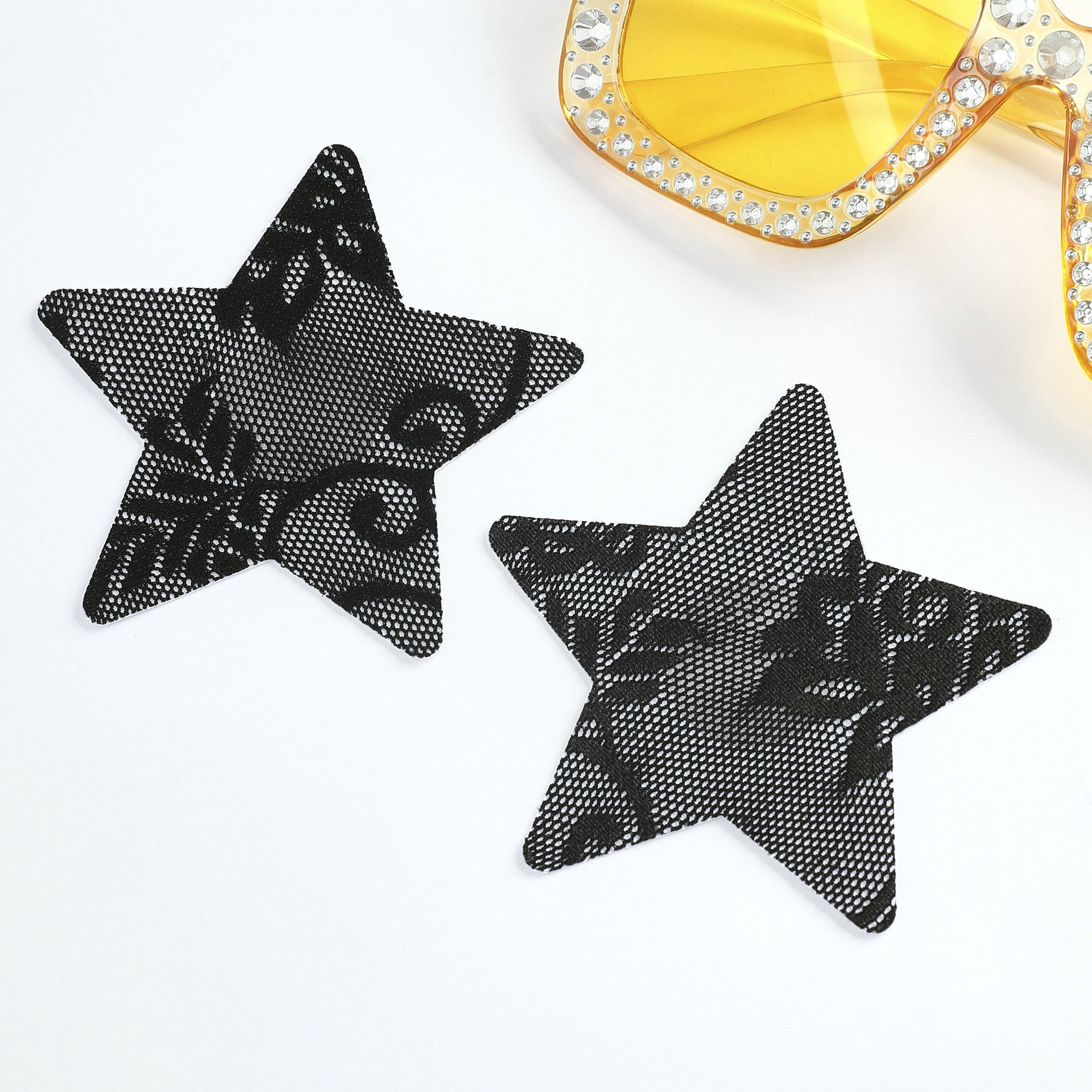 Hot spot disposable lace breast patch wedding cloth breast patch black skin breathable chest patch invisible anti-light patch