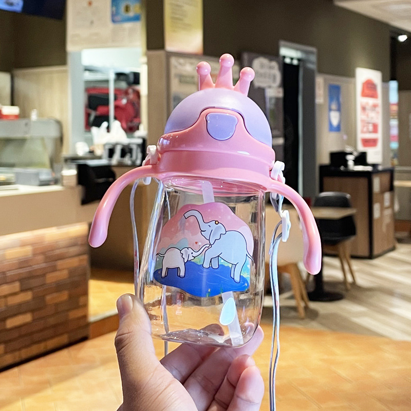 Straw water Cup children with handle plastic cup love baby strap portable out kindergarten Primary School students direct drinking cup