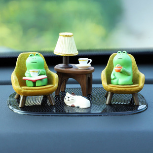 Japanese ZAKKA Frog Car Ornaments Cartoon Animal Cat Car Ornaments Car Ornaments Office Desktop Ornaments