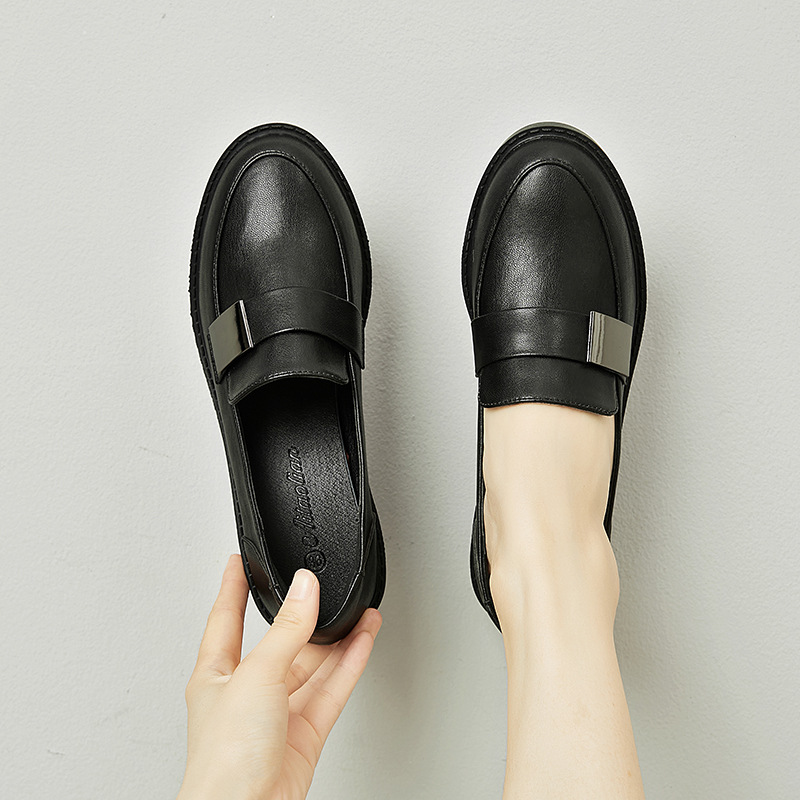 Small Leather Shoes Women's British Style 2022 Spring and Autumn New All-match Black Loafers Soft Bottom Thick Heel Fleece Work Shoes