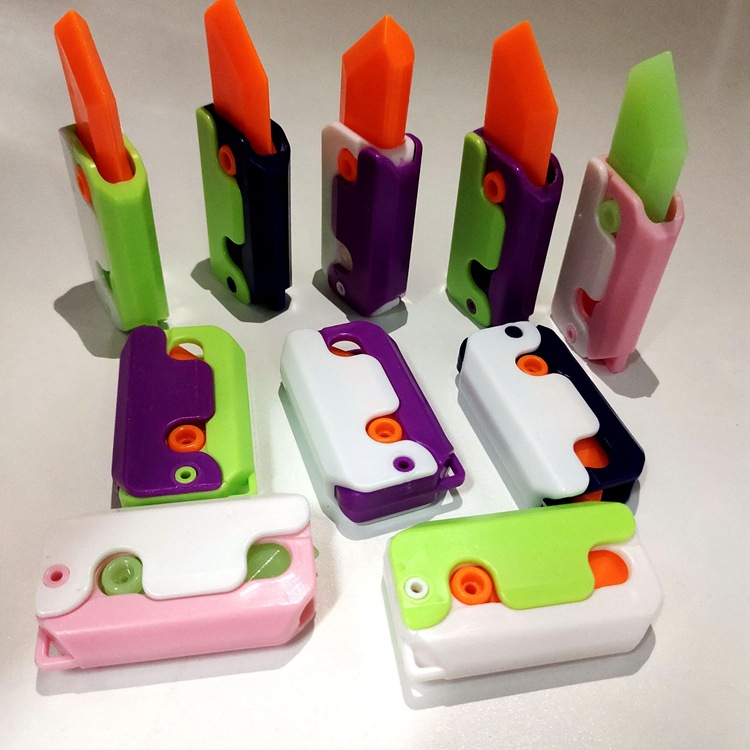 Factory 3D gravity comb luminous radish knife TikTok same butterfly knife children Katana telescopic Banana Knife