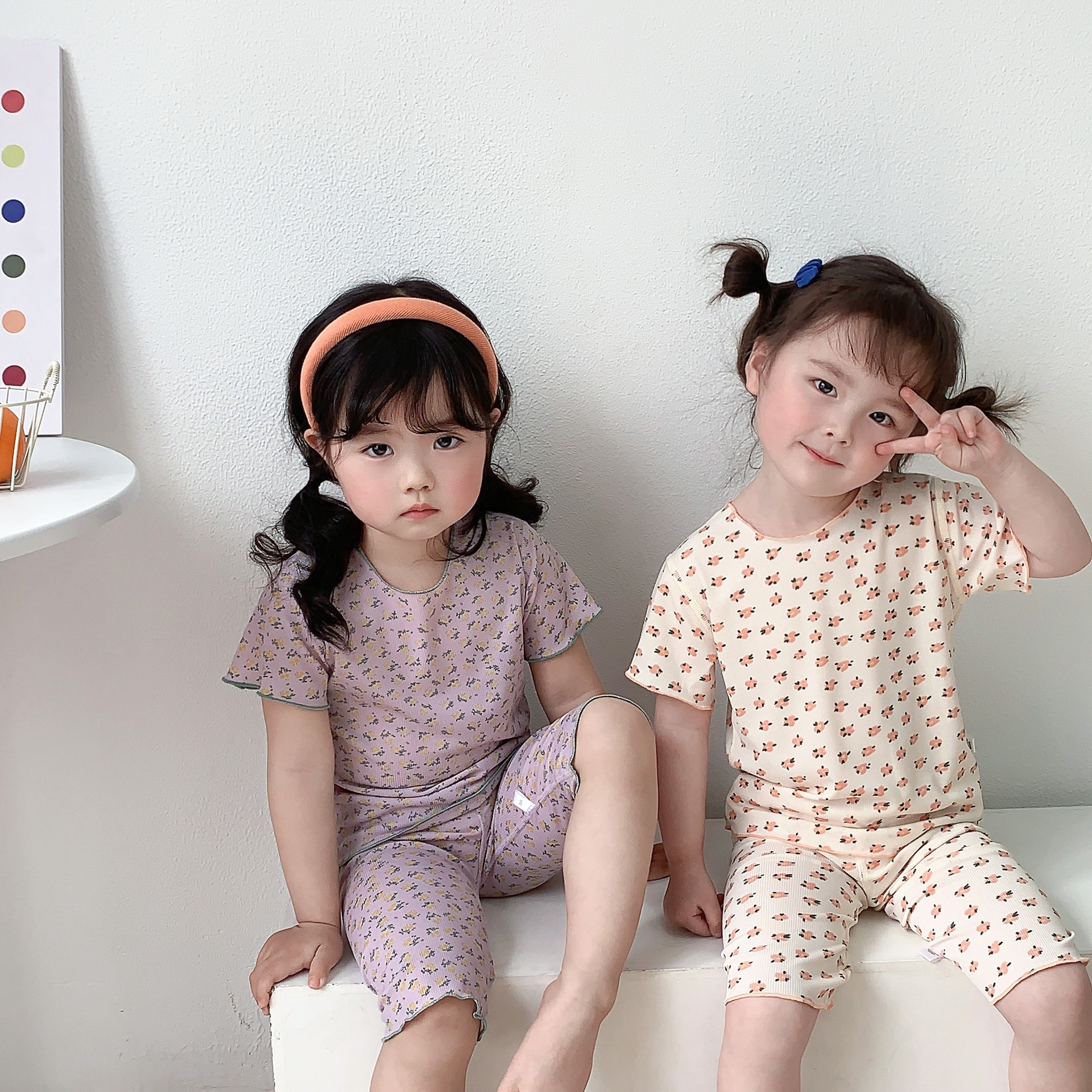 Children's Boneless Home Suit Girls' Summer Ice Silk Small Floral Short-sleeved Cropped Pants Baby's Pajamas Air-conditioning Suit