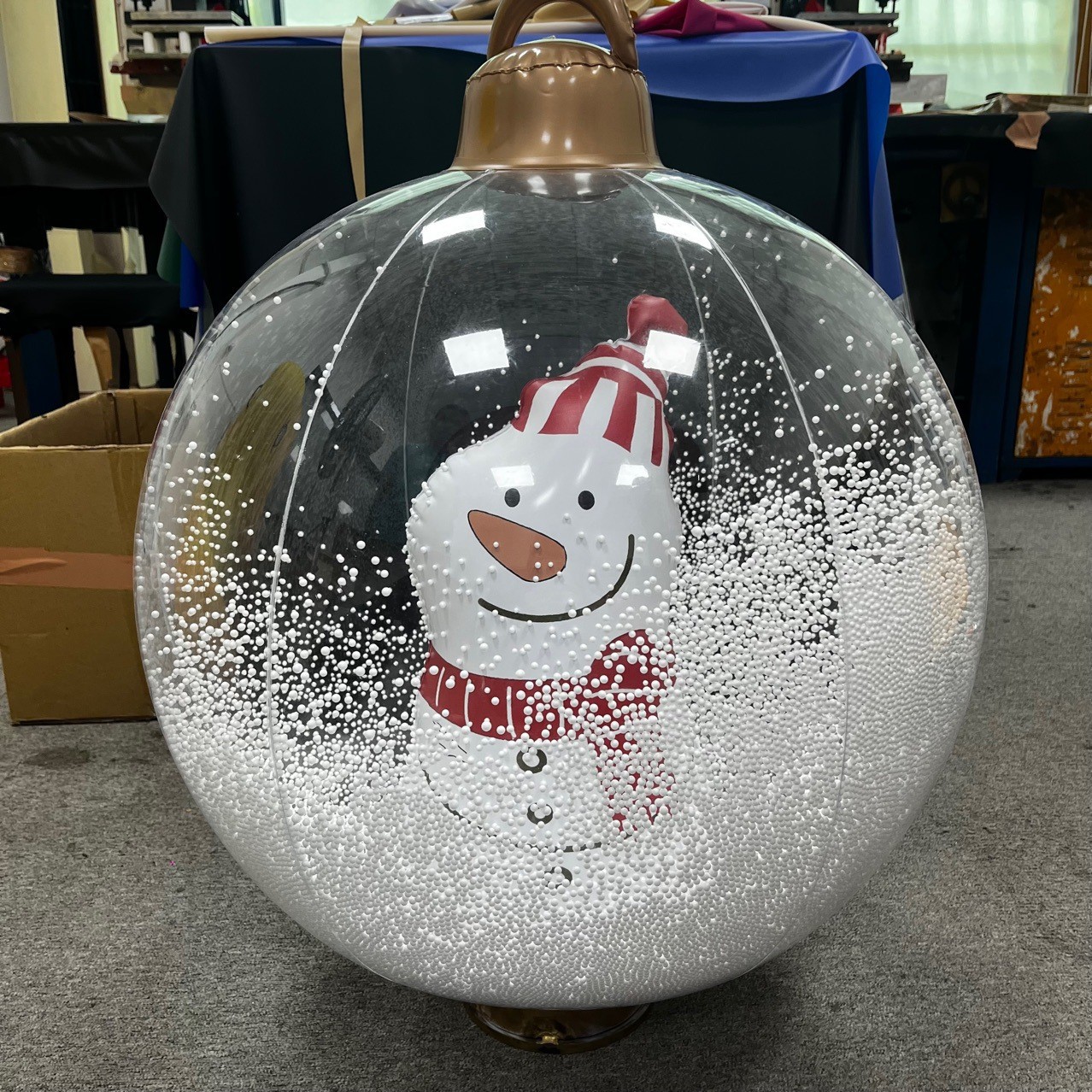 2023 new inflatable Christmas ball inflatable LED Christmas luminous ornaments crafts children Christmas snowman_voghion.com