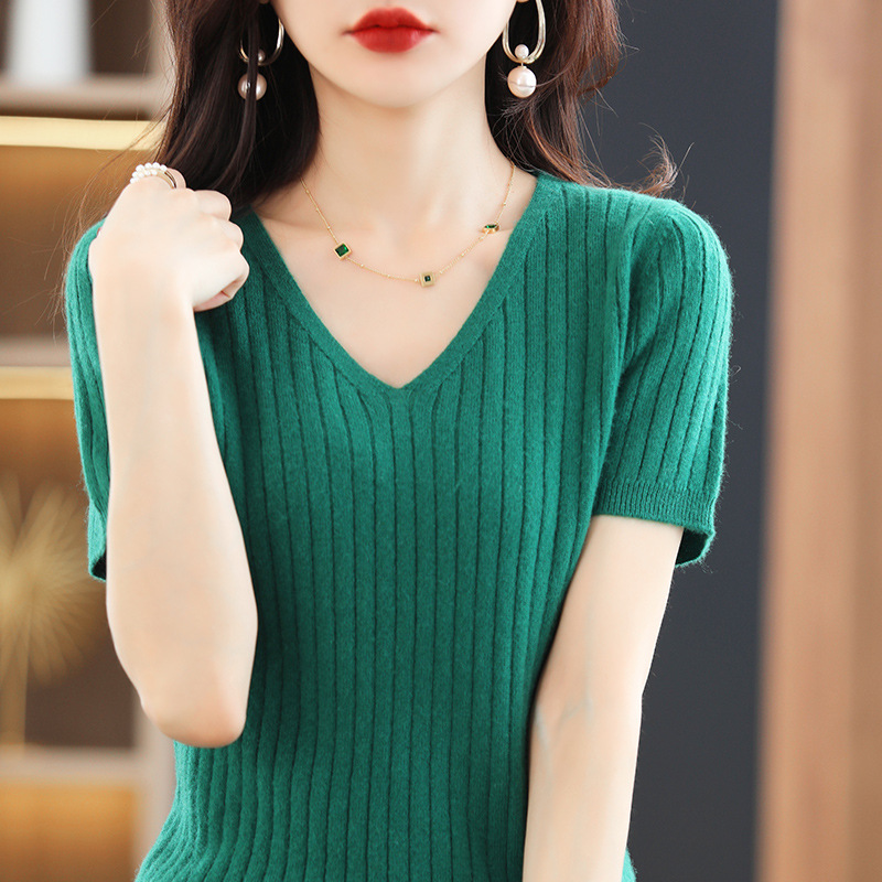 Beige Vertical T-Shirt V-Neck Women's Top All-Match Slim-Looking Base Shirt Outer Wear Short-Sleeved Inner Knitted Top