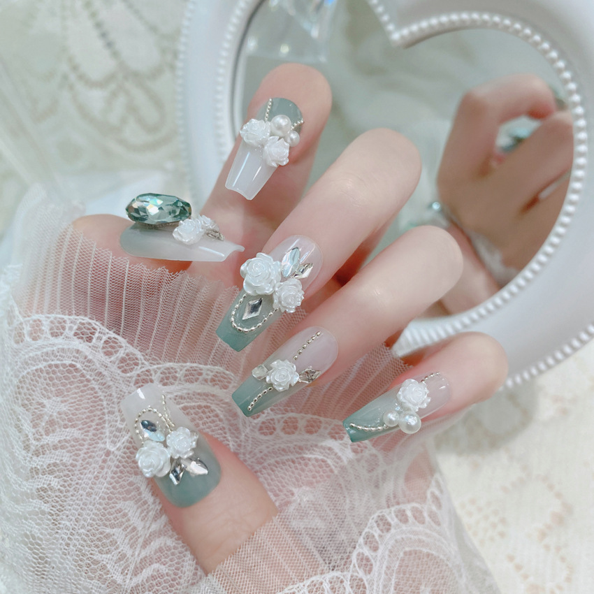 Handmade Nail Wearing Nail Pieces Fake Nail Stickers light gray Green Flowers Refreshing Fake Nail Finished Nail Patch U40
