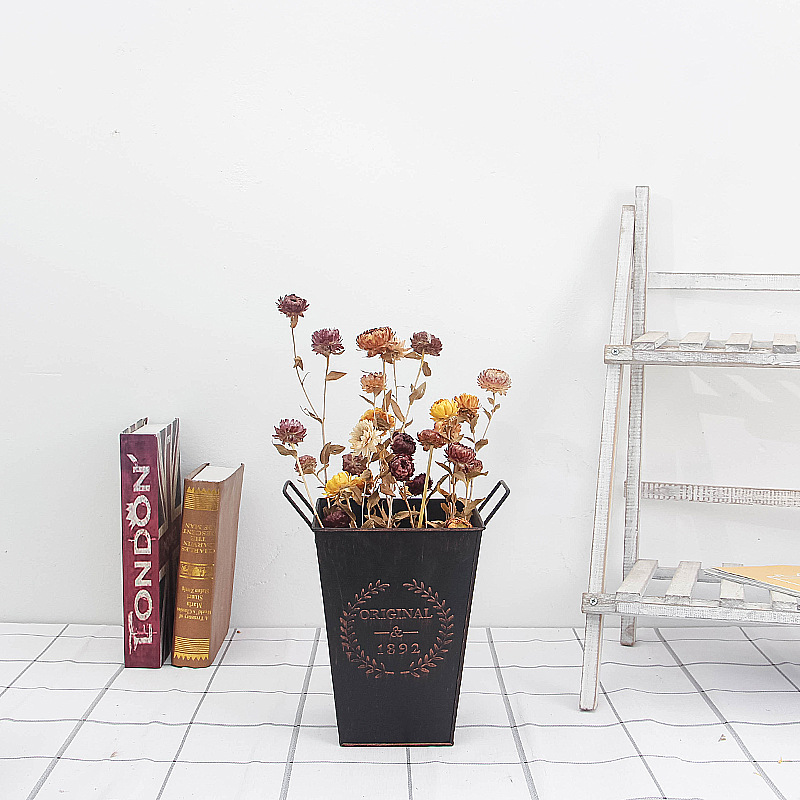Factory wholesale square retro original flower iron bucket meat flower simple desktop storage bucket home decoration