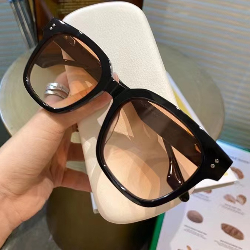 unacn Blush Glasses gm Sunglasses Sunset Sunglasses for Men and Women Near Gradient Red Metal Accessories Plain Artifact