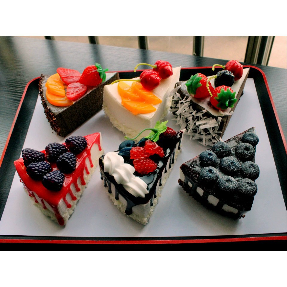 One-piece delivery triangle cut fruit cream cake model pu home decoration dessert fake film and television props
