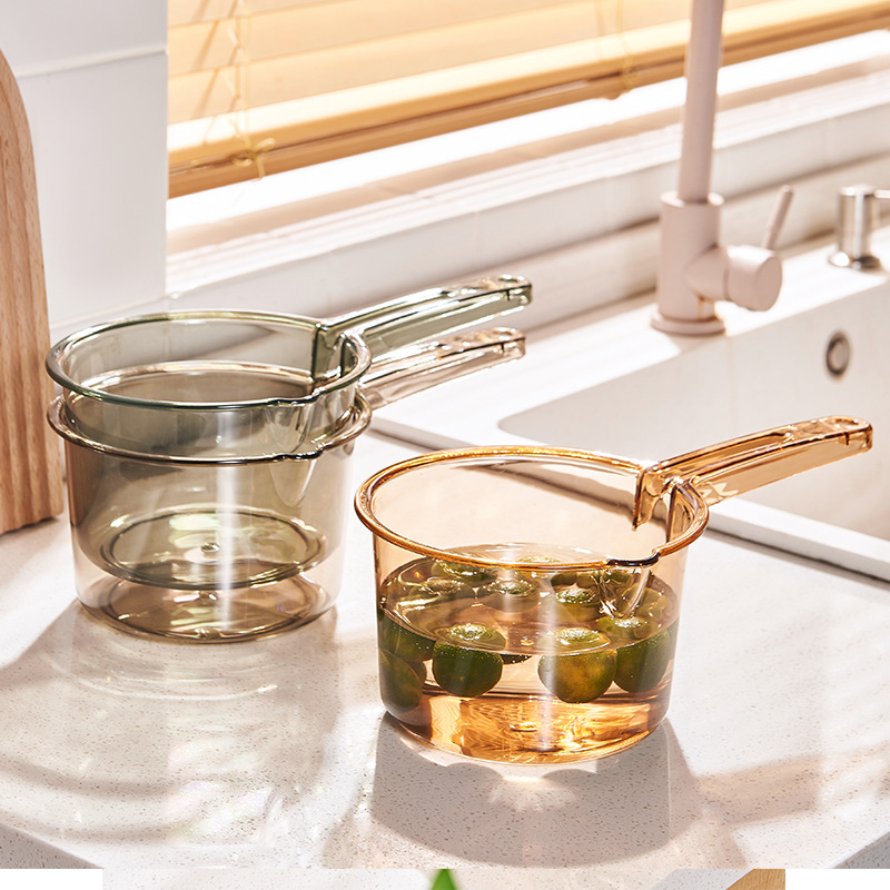 Creative acrylic water spoon thickened long handle water scoop kitchen household transparent water scoop baby bath scoop wholesale