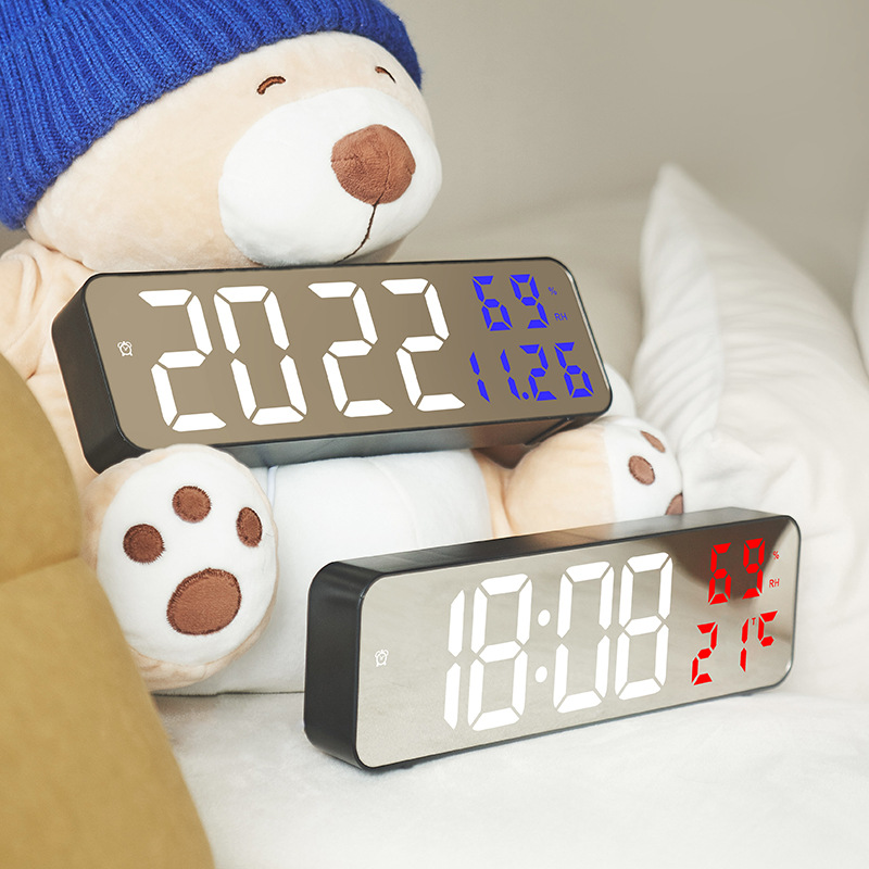 Cross border hot selling LED alarm clock simple mirror clock living room wall clock multi-function clock 671