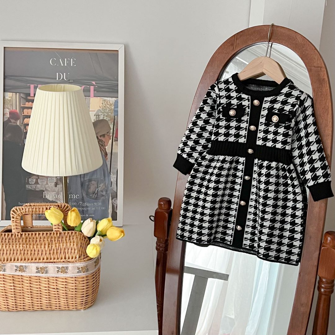 JINYONG2023 autumn and winter New girls' Chanel style dress autumn and winter western style sweater knitted plaid skirt