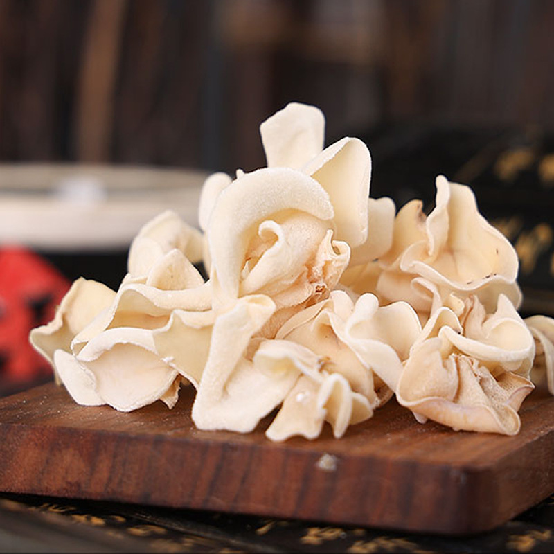 White Jade fungus dry goods Changbai mountain northeast specialty small Bowl ear Super Jade fungus clean root-free support delivery