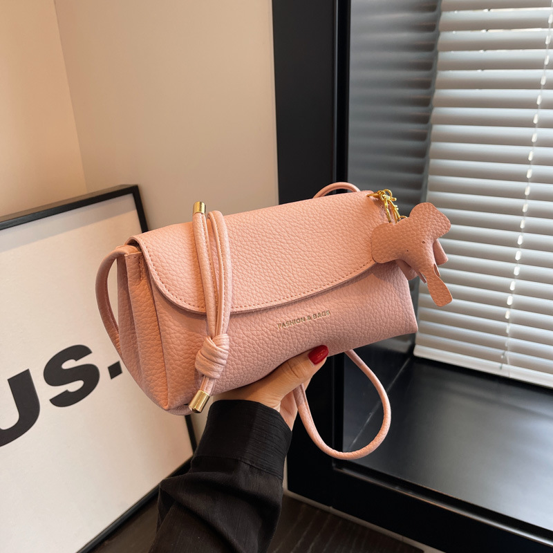 This year's popular small bag women's new trendy popular soft leather small satchel high texture niche ins single shoulder underarm bag