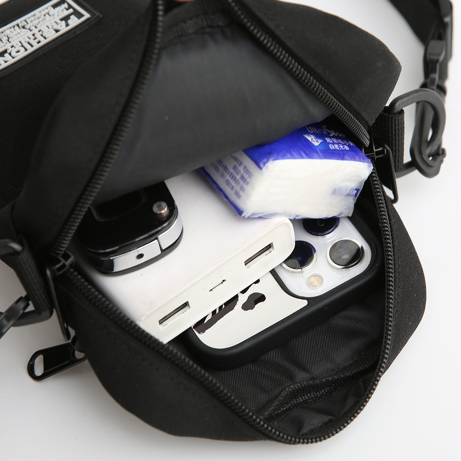 Men's Chest Bag Fashionable Casual Mobile Phone Nylon Satchel Men's Simple Crossbody Bag Boys Sports Shoulder Bag