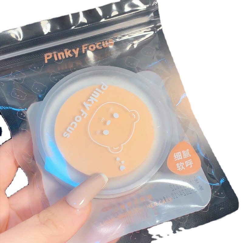 pinkyFocus smile bear light feather powder cake makeup lasting concealer powder biscuit skin oil is not easy to remove makeup honey
