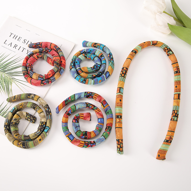 Cross-border Amazon Hair Rope New Iron Wire Ethnic Style Core-spun Rope Hair Ring Spiral Lock Hair Band Dlock Curling Rod