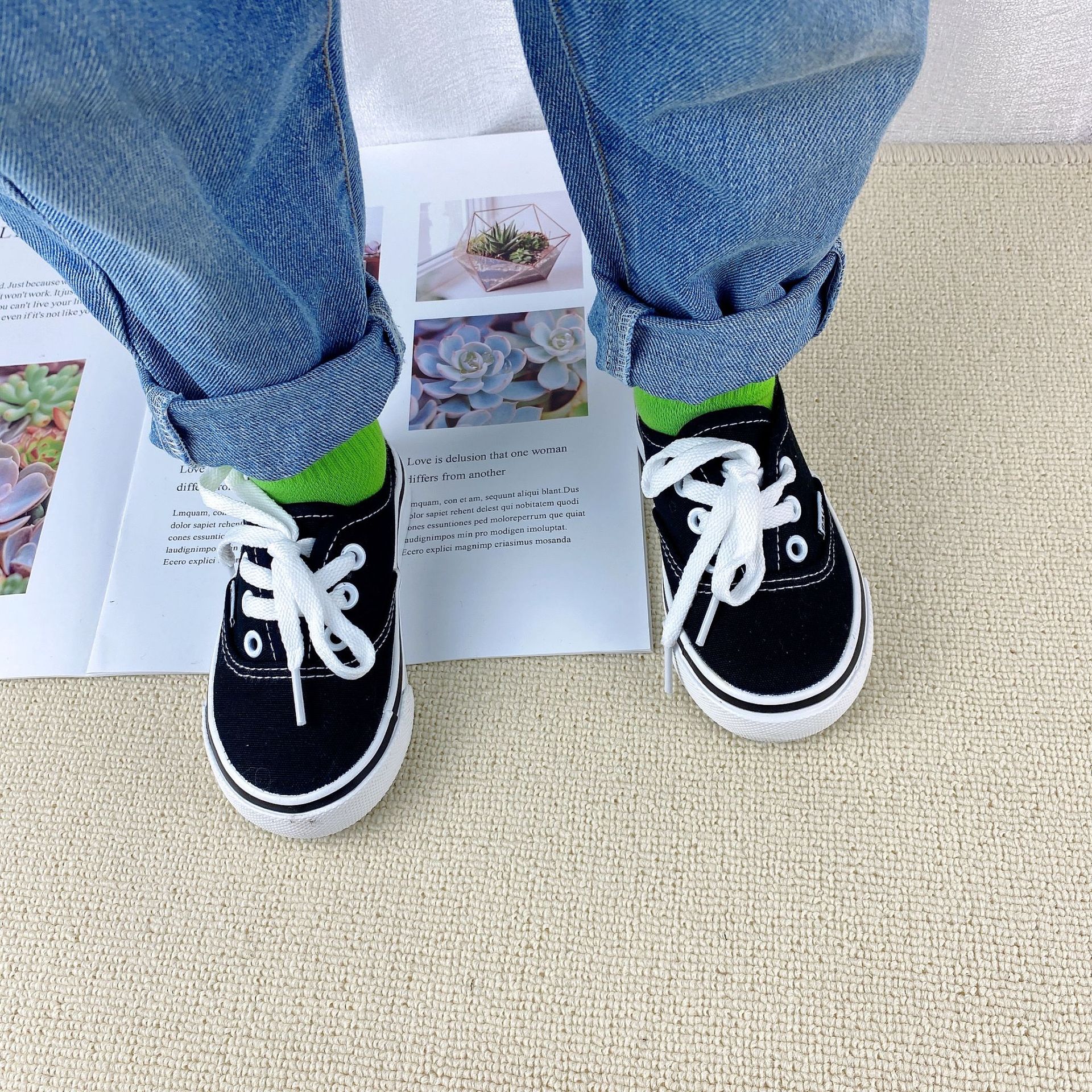 2021 Spring and Summer New Children's Lace-up Canvas Shoes Korean Style Boys and Girls Soft Sole Board Shoes Baby Parent-Child White Shoes