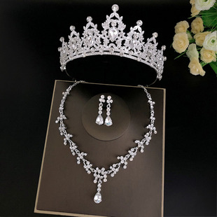Cost-effective combination of bridal crown + necklace + earrings three-piece suit combination of a large number of spot running wholesale