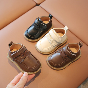 2022 autumn new baby shoes 0-2 soft-soled shoes for men and women children breathable solid color Korean version of small leather shoes