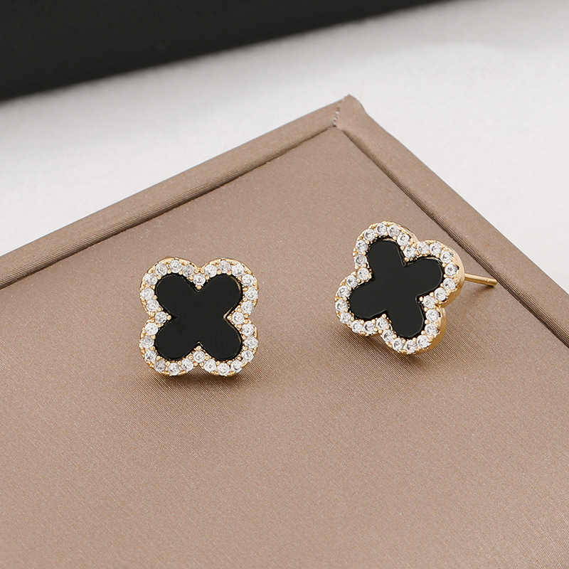 Women's Classic Fashion Four-Leaf Clover Diamond Hoop Earrings, Versatile and Trendy Earrings with Crystals, Wholesaler Decorative Accessories