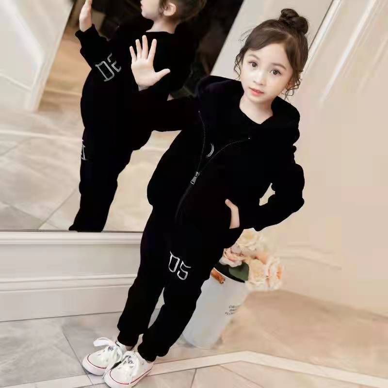 Girls' gold velvet suit 2024 Winter new medium and large children's western style children's double-sided velvet casual sweater three-piece set
