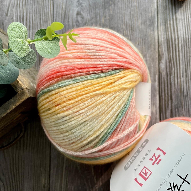 Ten engraved manufacturers wholesale cloud wool cotton spray wool series wool knitting hand gradient cake line soft