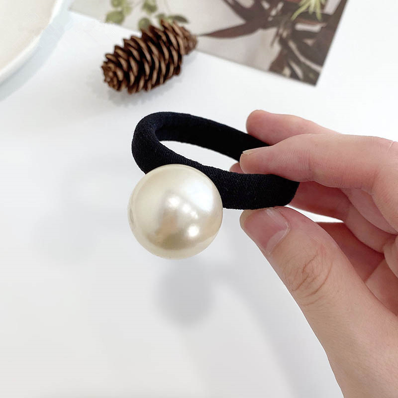 Fashionable Simple Leather Band Korean Style Hair Rope Hair Rope Women's Chanel Pearl Large Intestine Hair Ring Hair Flower All-match Commuter Jewelry