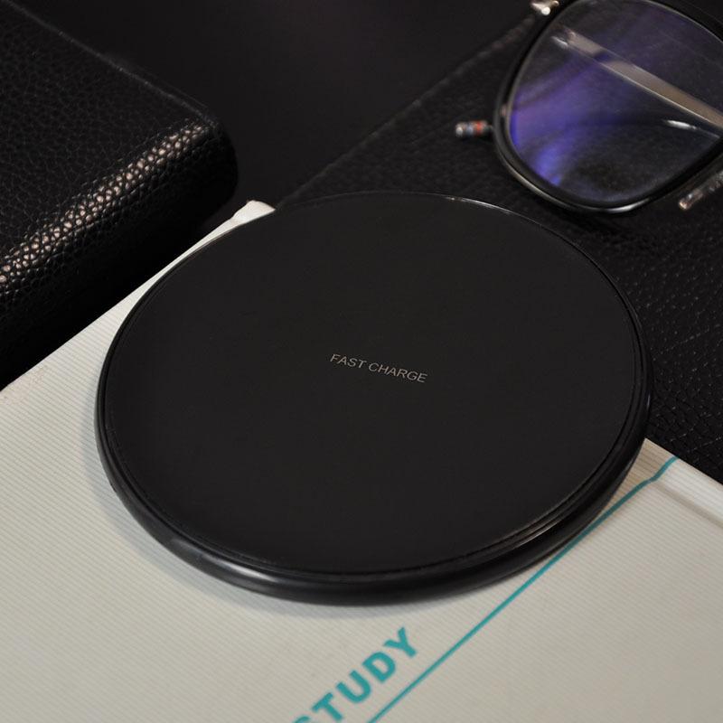 Cross-border hot sale round wireless charger 15W for Apple Android Huawei Xiaomi Samsung mobile phone fast charge